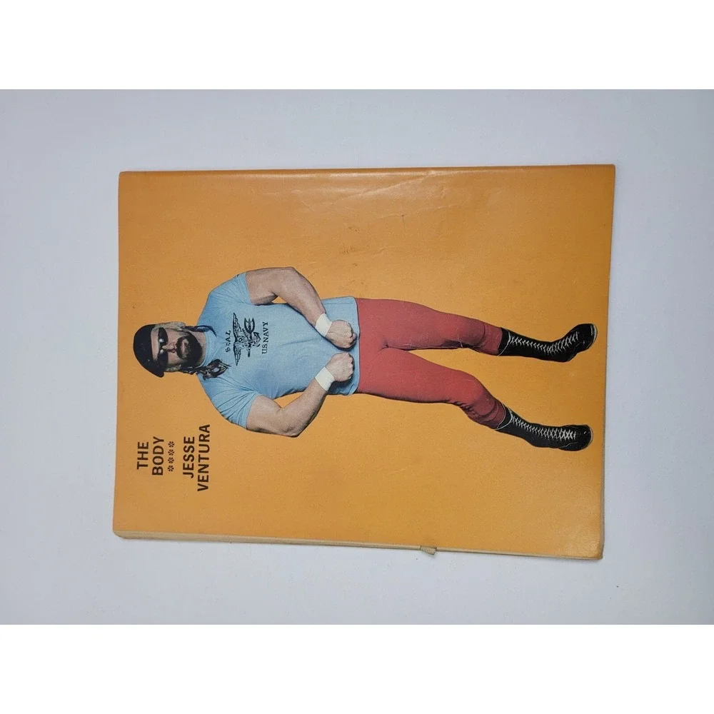 WRESTLING REVUE NOV  1982 - WENDY RICHTER / IRON SHEIK/ DR. DEATH STEVE WILLIAMS